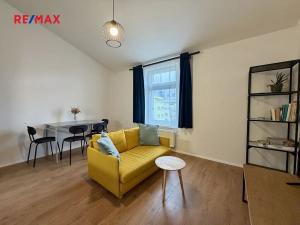 Pronájem bytu 2+kk, Praha - Nusle, Sinkulova, 39 m2