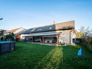 Prodej rodinného domu, Neumětely, V Chaloupkách, 220 m2