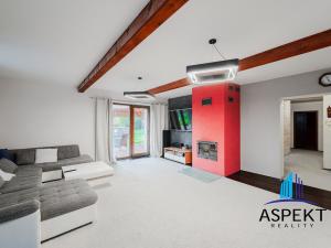 Prodej rodinného domu, Neumětely, V Chaloupkách, 220 m2