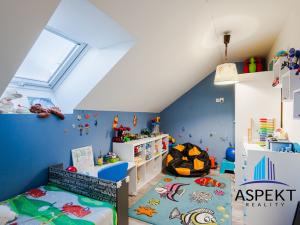 Prodej rodinného domu, Neumětely, V Chaloupkách, 220 m2