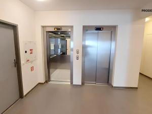 Prodej bytu 2+kk, Praha - Stodůlky, Nárožní, 52 m2