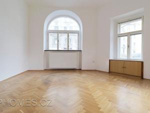 Pronájem bytu 2+1, Praha - Nové Město, Na Moráni, 62 m2