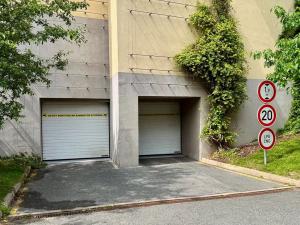 Prodej garážového stání, Praha - Hostivař, Rižská, 12 m2