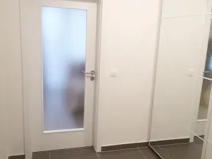 Pronájem bytu 1+kk, Praha - Letňany, Škrábkových, 33 m2