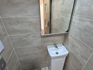 Pronájem bytu 1+1, Teplice, Pod Doubravkou, 36 m2