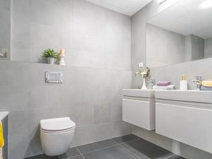 Pronájem bytu 3+kk, Praha - Prosek, Litoměřická, 84 m2