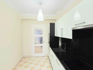 Prodej bytu 3+1, Praha - Dejvice, Mydlářka, 105 m2