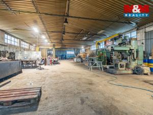 Prodej výrobních prostor, Lišov, 5377 m2