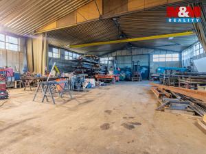 Prodej výrobních prostor, Lišov, 5377 m2