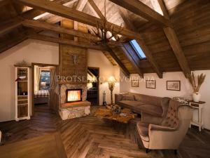 Prodej vícegeneračního domu, Lipí, 197 m2