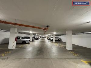 Prodej garážového stání, Brno, Hrnčířská, 12 m2