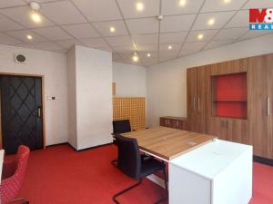 Pronájem obchodního prostoru, Ústí nad Orlicí, T. G. Masaryka, 15 m2