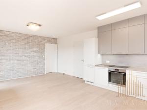 Pronájem bytu 2+kk, Praha - Vysočany, Pod Harfou, 61 m2