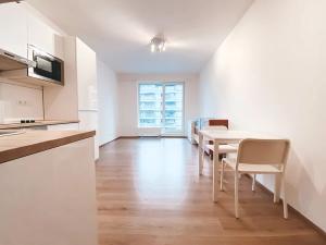 Pronájem bytu 1+kk, Praha - Malešice, Nad úžlabinou, 37 m2