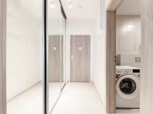 Pronájem bytu 1+kk, Praha - Uhříněves, Ke kříži, 30 m2