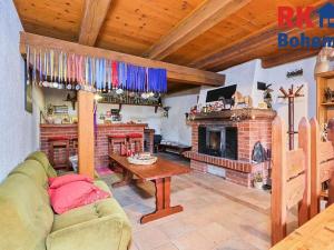 Prodej výrobních prostor, Břežany II, 128 m2