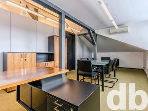 Pronájem kanceláře, Cheb, 26. dubna, 260 m2