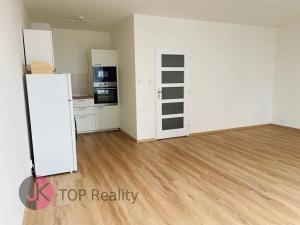 Pronájem bytu 1+kk, Praha - Strašnice, Vinohradská, 41 m2