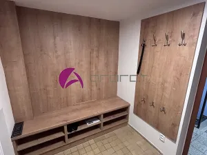 Pronájem rodinného domu, Charváty, 250 m2