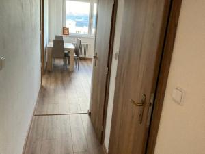 Pronájem bytu 3+1, Ústí nad Labem - Severní Terasa, Rabasova, 77 m2