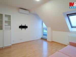 Prodej bytu 2+1, Bílovice nad Svitavou, Lesní, 53 m2