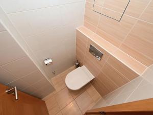 Pronájem bytu 3+kk, Praha - Kobylisy, Ke Stírce, 72 m2