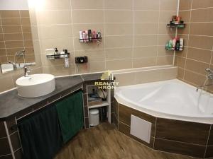 Prodej rodinného domu, Louny, 478 m2