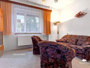 Prodej rodinného domu, Tlučná, Hlavní, 290 m2