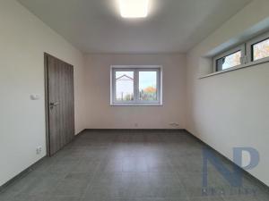 Pronájem bytu 2+kk, Sulice - Nechánice, U Obory, 39 m2