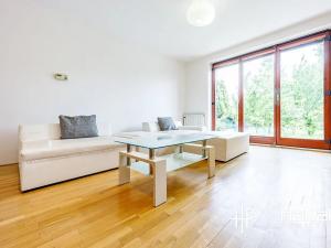 Prodej rodinného domu, Hněvotín, 240 m2