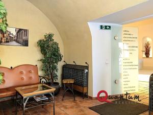 Pronájem kanceláře, Praha - Hradčany, Loretánské náměstí, 18 m2