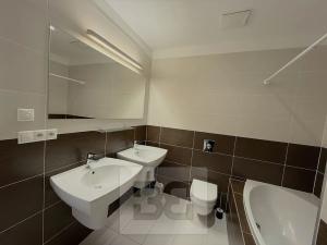 Pronájem bytu 3+kk, Praha - Holešovice, V přístavu, 90 m2