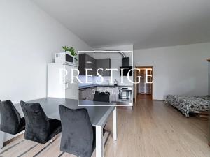 Pronájem bytu 1+kk, Praha - Libeň, Březenská, 66 m2