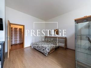 Pronájem bytu 1+kk, Praha - Libeň, Březenská, 66 m2