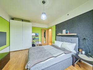 Prodej bytu 4+1, Trutnov, Sněženková, 90 m2