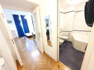 Pronájem bytu 2+kk, Praha - Nové Město, Ostrovní, 43 m2