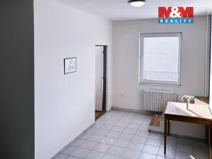 Prodej komerční nemovitosti, Libiš, 300 m2