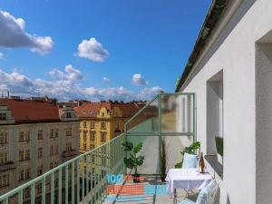 Pronájem bytu 1+kk, Praha - Holešovice, Umělecká, 37 m2