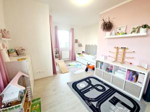 Prodej bytu 3+kk, Praha - Letňany, Miroslava Hajna, 92 m2