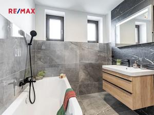 Prodej rodinného domu, Jindřichův Hradec, Spojovací, 183 m2