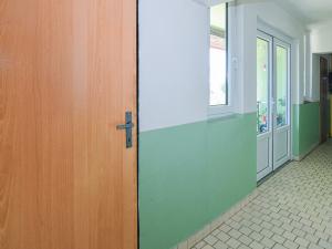 Prodej bytu 3+kk, Veleň, U Sluh, 77 m2