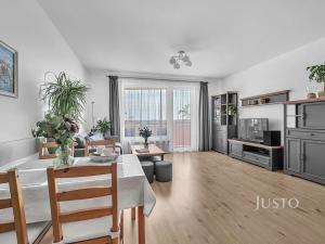 Prodej bytu 2+kk, Praha - Dolní Počernice, U konečné, 61 m2