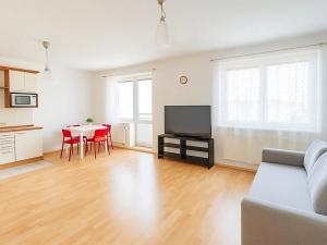 Pronájem bytu 1+kk, Praha - Horní Měcholupy, Padovská, 41 m2