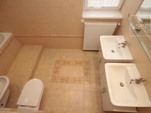 Pronájem rodinného domu, Praha - Suchdol, Havraní, 253 m2