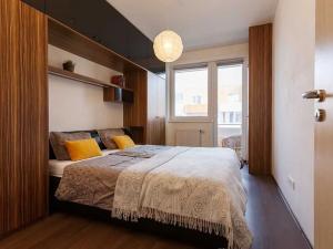 Prodej bytu 2+kk, Praha - Kyje, Farkašova, 48 m2