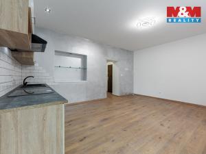 Prodej bytu 2+kk, Karlovy Vary - Stará Role, Závodu míru, 40 m2