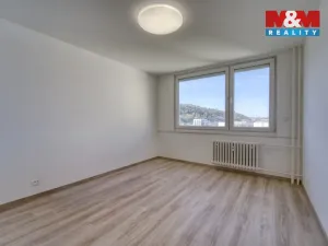Pronájem bytu 3+kk, Praha - Karlín, U Sluncové, 65 m2