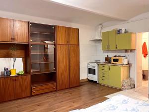 Prodej skladu, Brno, Kaštanová, 1806 m2