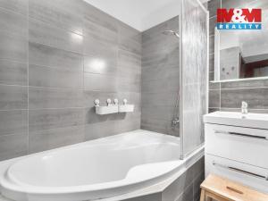 Prodej bytu 4+1, Česká Lípa, Hradecká, 98 m2