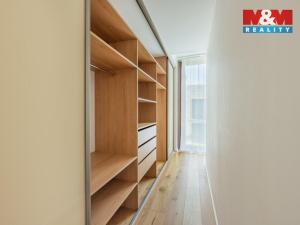 Prodej rodinného domu, Praha - Libuš, V Hrobech, 279 m2